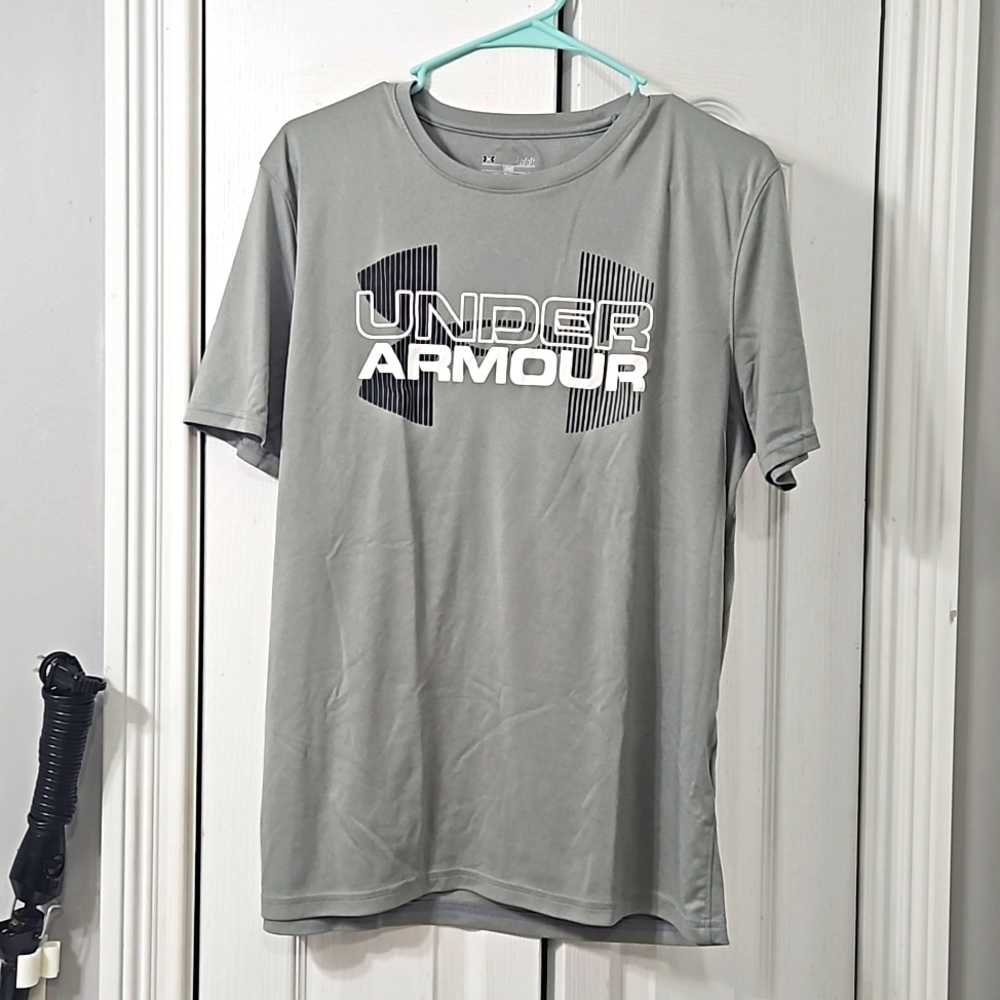 UA Men's LG gray velocity tee